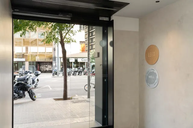 Oficina 199m² en alquiler - Eixample — 21