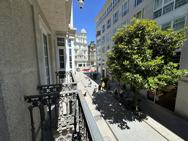 Primera Planta en Venta en Calle de la Reina — 27