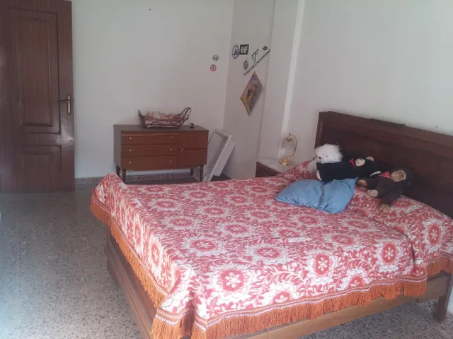 Vivienda muy amplia en CAudete, 123 m2, con 4 dormitorios, 2 baños, posibilidad de cochera independiente por 20.000 € — 9
