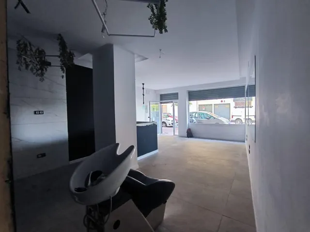Fabuloso local comercial en la zona del Rescatado y la Biblioteca central del Marrubial (opción a adaptarlo a vivienda) — 16