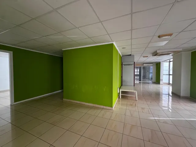 Oficina en el centro de Gandía, exterior y lista para entrar — 6