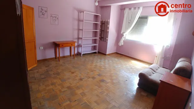Piso céntrico junto a la Salle — 9