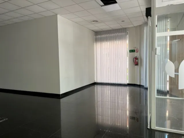 Negocio 460m² en venta - Marbella — 21
