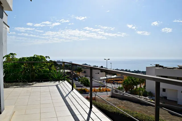 Espectacular villa de 6 dormitorios con vistas despejadas al mar — 23