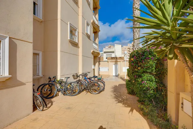 Apartamento 2 habitaciones 61m² en venta - Nueva Torrevieja — 33