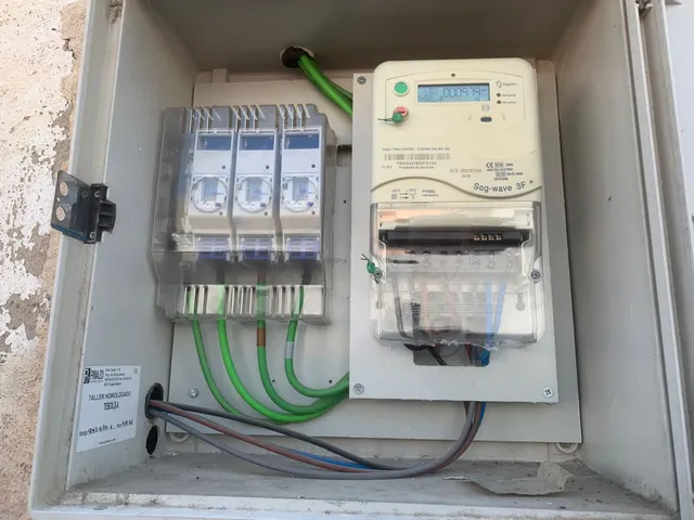 ESTUPENDA NAVE EN PUENTE TOCINOS EN ALQUILER JUNTO MIGUEL INDURAIN, CON ENTRADA PARA CAMIONES. — 11