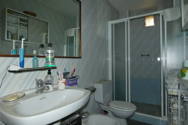 VENTA DE PISO + LOCAL — 15