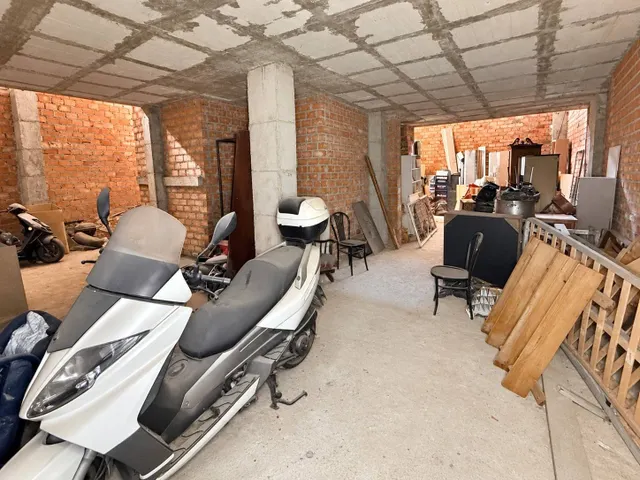 LOCAL COMERCIAL EN ESQUINA EN CIUDAD JARDÍN, CÓRDOBA – 198 m2 – 149.900 € — 6