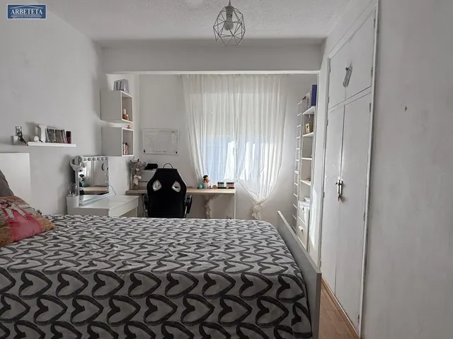 INMOBILIARIA ARBETETA VENDE PISO DE TRES DORMITORIOS Y TERRAZA EN LA ZONA CONSTITUCIÓN DE GUADALAJARA — 19