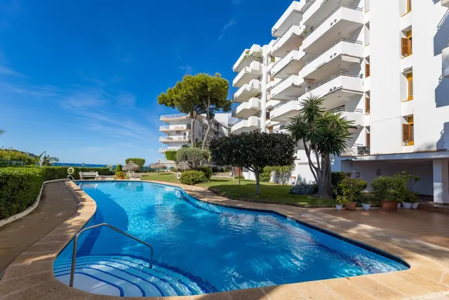 Piso en primera línea de mar en Santa Ponsa — 2