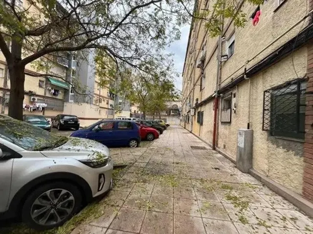 SE VENDE PISO OKUPADO en Calle Rocafort Nº 29 Madrid (Madrid