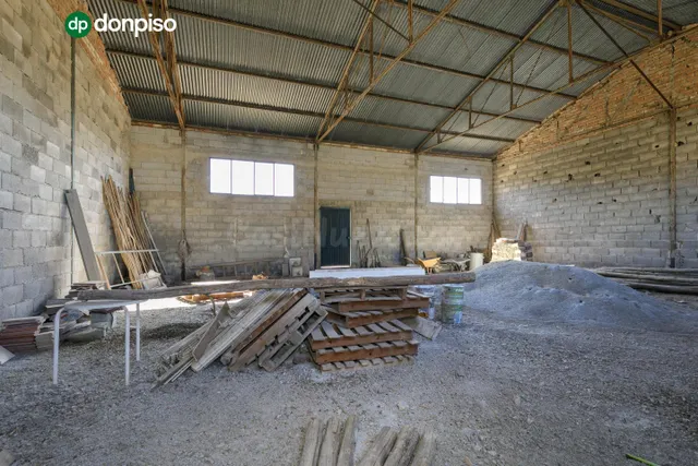Nave industrial con amplio terreno urbano en Pulianas (Grana - foto 3