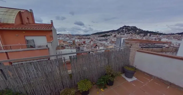 CASA DOSADA OCUPADA 3 PLANTAS 452 M2 GARAJE , BALCÓN, 2 TERR - foto 4