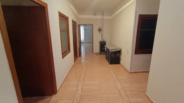 CASA EN VENTA EN MORALES DEL VINO (ZAMORA), 5 DORMITORIOS, BAÑO, BUHARDILLA, BODEGA, JARDÍN, GARAJE... — 25