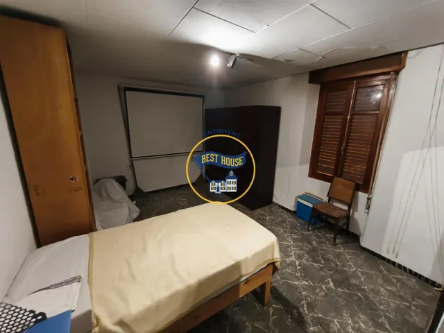 ¡¡OPORTUNIDAD!! ¡CASA CON 4 DORMITORIOS Y EN CONDICIONES DE USO A PRECIO INSUPERABLE! — 8
