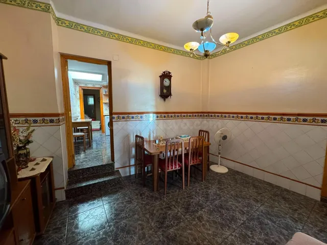 CASA CON EXCELENTES VISTAS EN EL CASCO ANTIGUO DE LLIRIA — 5