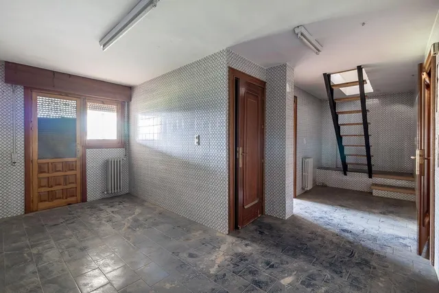 Casa con terreno y nave en Santa Fe — 11