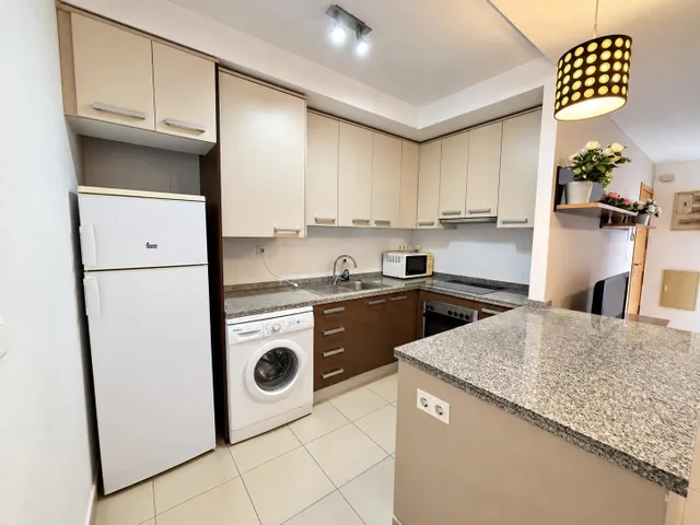 Vivienda con garaje y trastero en pleno centro de san vicente del raspeig — 2