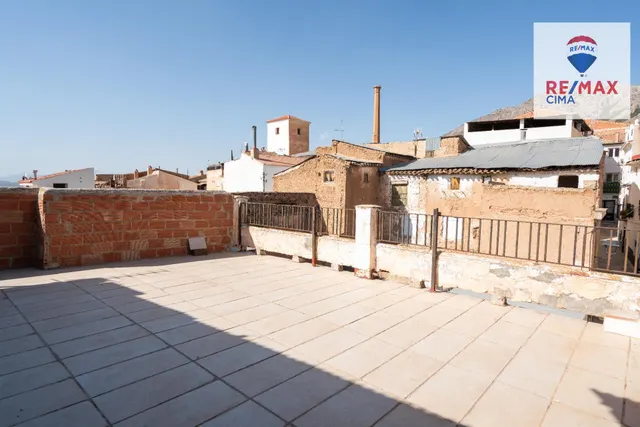 DOS CASAS MAS PARCELA DE 900  METROS — 18