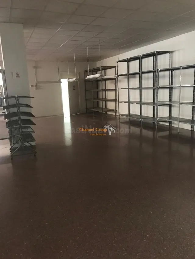 NAVE EN ALQUILER EN EL CENTRO DE PETRER!! - foto 2