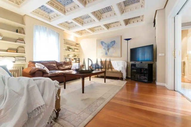 ESPECTACULAR ÁTICO DE 350 M2 EN EL CENTRO - foto 4