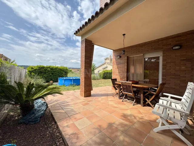 Espectacular casa seminueva a los cuatro vientos en La Torre - foto 4