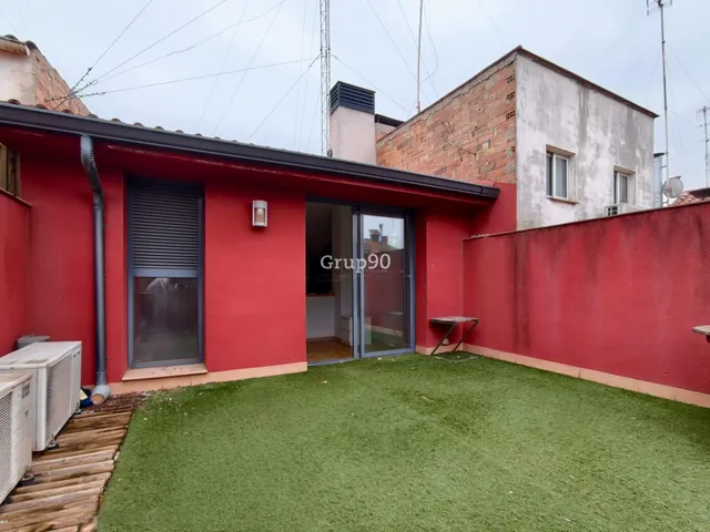 ÁTICO DÚPLEX CON TERRAZA PRIVADA JUNTO A RICARD VINYES — 36