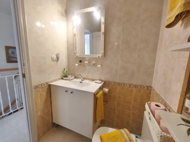 Vivienda amplia en perfecto estado en la zona alta de Gran Alacant, con piscina, parking y todos los servicios a pie — 25