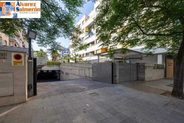 Apartamento tipo loft con garaje incluido y piscina en zona Parque Lagos — 38