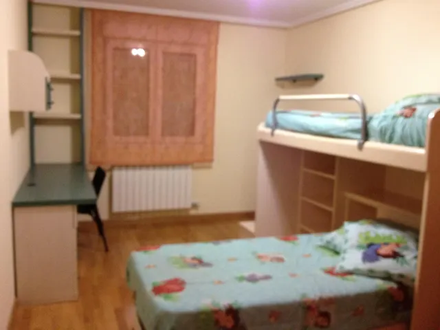 SE VENDE AMPLIO PISO, 138 M2, SEMINUEVO, TRASTERO, ASCENSOR, GARAJE. PARA ENTRAR A VIVIR — 7