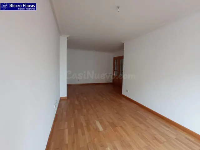 SE VENDE PISO EN EL CENTRO DE PONFERRADA - foto 5
