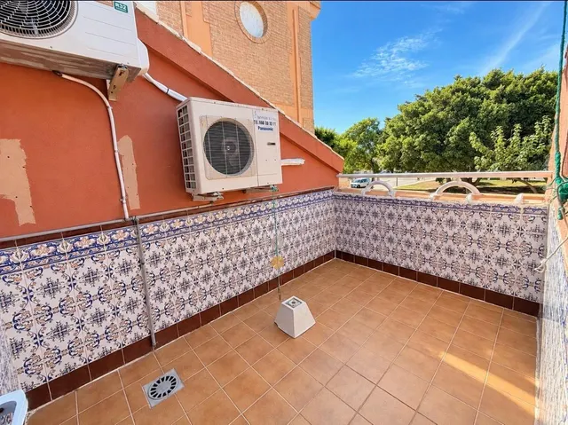 CHALET ADOSADO EN TORRE DE HORADADA — 37