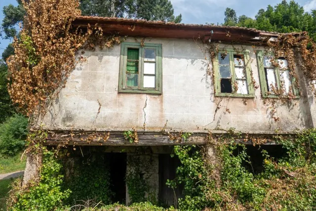 Casa de campo-Masía en Venta en Arbo Pontevedra — 12