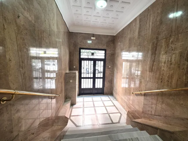 Amplio Piso en Fuente del Berro, Madrid — 26