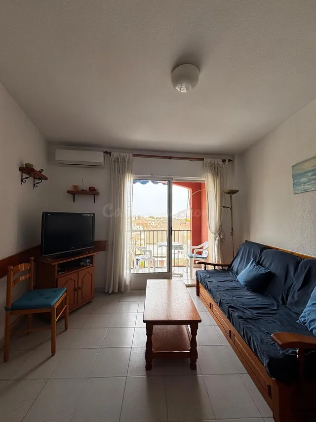 Apartamento con terraza a 300m de la playa de la isla de septiembre a junio — 14