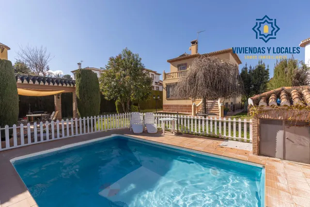 Chalet en venta en La Zubia con Licencia Turística — 4