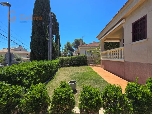 Casa independiente toda en una planta, cerca de la playa - foto 4