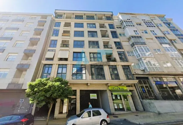 Piso de 3 dormitorios con garaje frente al nuevo hospital en