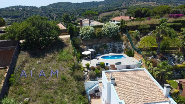 Parcela para construïr una casa de 680m2 con vistas al mar — 10
