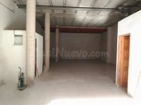 AMPLIO LOCAL COMERCIAL A LA VENTA EN ZARANDONA