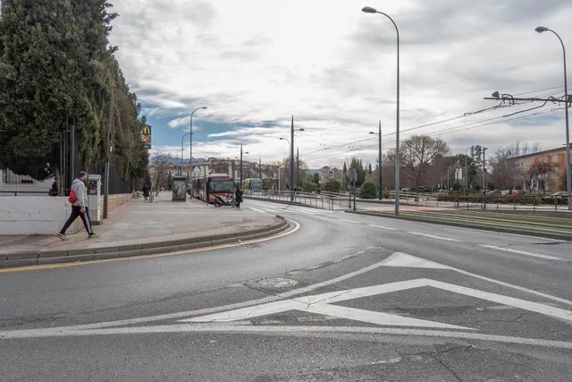 Local Comercial en Venta en Granada - Palacio de Deportes — 39