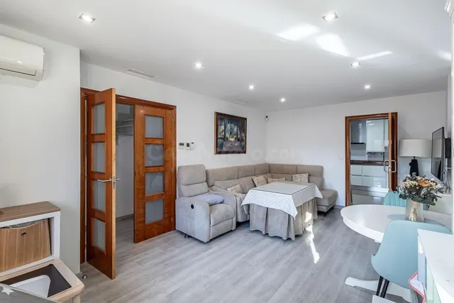 Amplia casa de 182 m2 con patio, gran sótano y a menos de 5 minutos del metro — 5