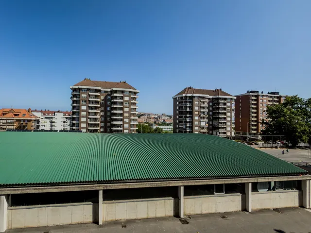 Piso con terraza a la venta en Fernando de Los Rios. — 9