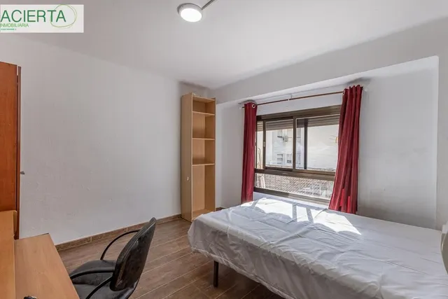 PISO JUNTO AVENIDA DE ANDALUCIA — 9