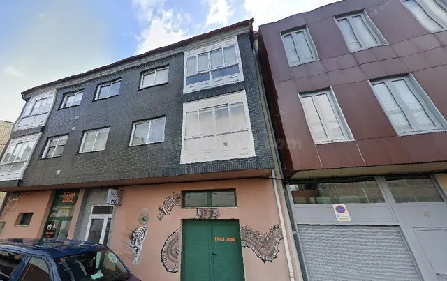 SE VENDE local comercial OKUPA en C CL VICENTE RISCO,6 Melid - foto 4