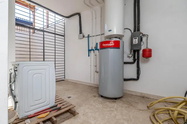 ¡DOS JOYAS EN UNA COMPRA! Casas de Ensueño en El Ventorrillo, Cullar Vega — 35