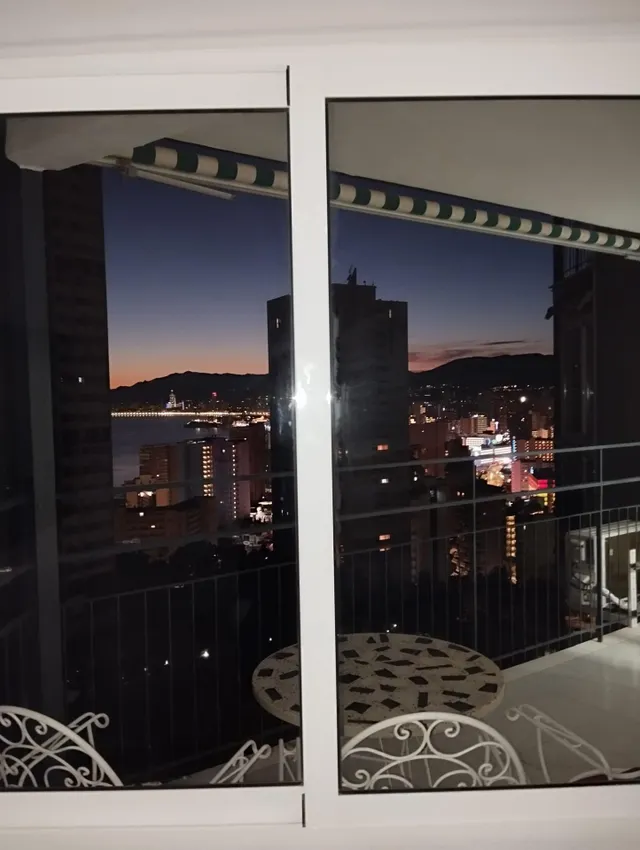 Apartamento en zona del Rincon de Loix. Reformado, 3 dormitorios, parking y piscina comunitaria. — 11
