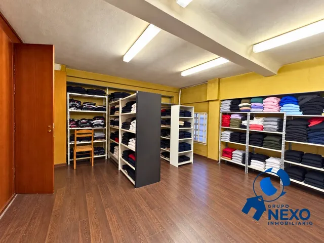 Local comercial en calle pablo iglesias 19 | máxima visibilidad en Gijón — 28