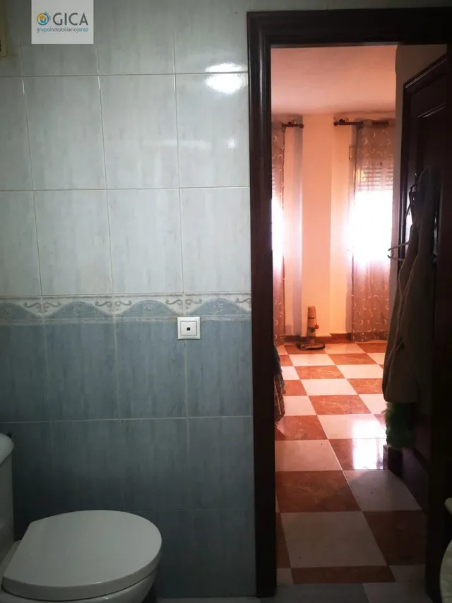 PISO EN ZONA SUR — 26