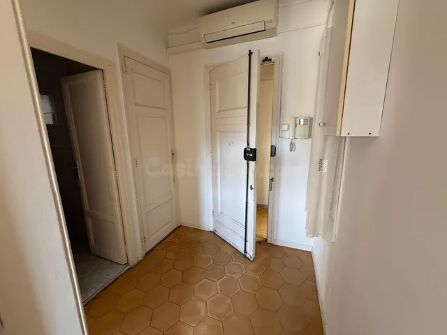 Último piso de una habitación con Ascensor — 4